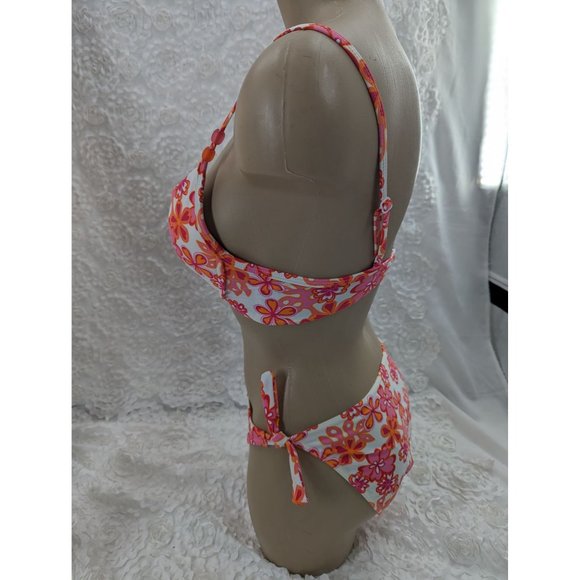 Honeytrap high end floral swimsuit made‎ in australia - Picture 2 of 5